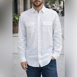 Desert Dunes White Men's Long Sleeve Shirt. P2P 21” Length 28” SIZE Small NWT